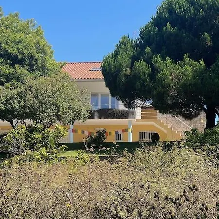 Villa Retreat Centre With Seaviews, Near Surf And Golf Estrada